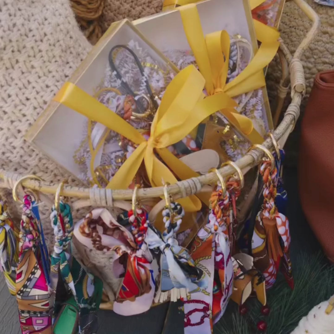 Oprah's Favorite Things 2025 - Hunter Green/Orange Bag Charm Set