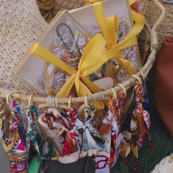 Oprah's Favorite Things 2025 - Hunter Green/Orange Bag Charm Set